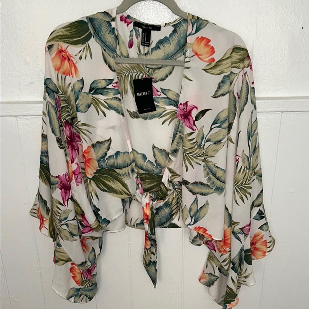 NWT! Forever 21 Bell Sleeve Blouse